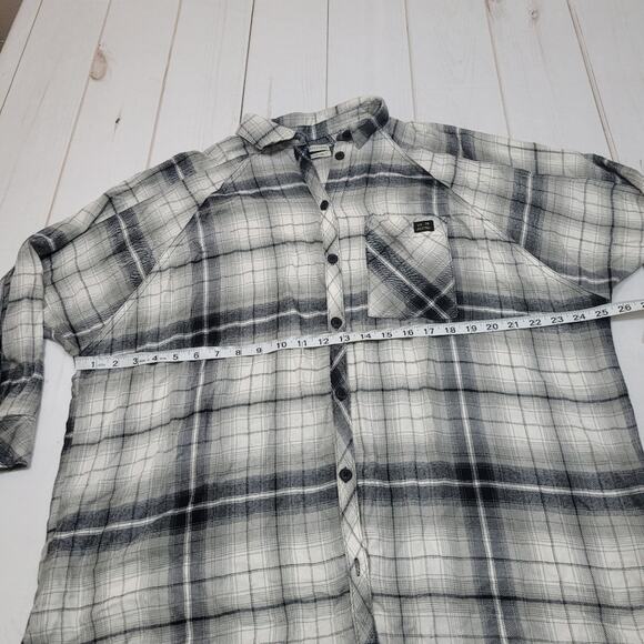 Urban Outfitters UO Brendan oversized boyfriend button down shirt plaid - Picture 5 of 9